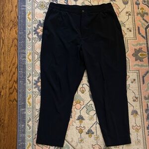 Banana Republic Women’s Airstretch Taper Pant - Navy
